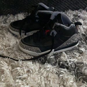 Boys Jordan shoes size 12